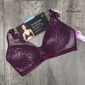 Ambrielle Full Figure Wirefree Bra With Lace Size S
